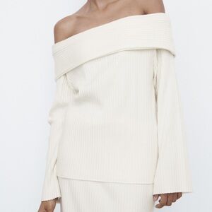 Zara Off-Shoulder Sweater in Cream